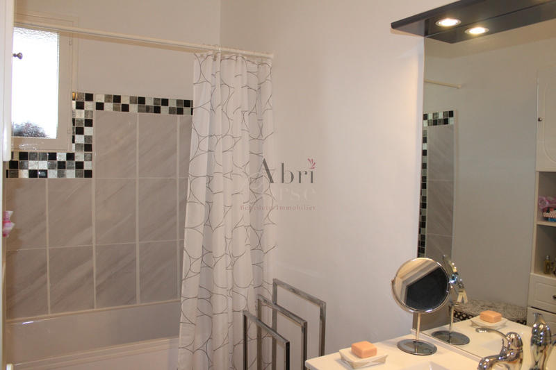 Appartement - 87 m² - 4 pièces