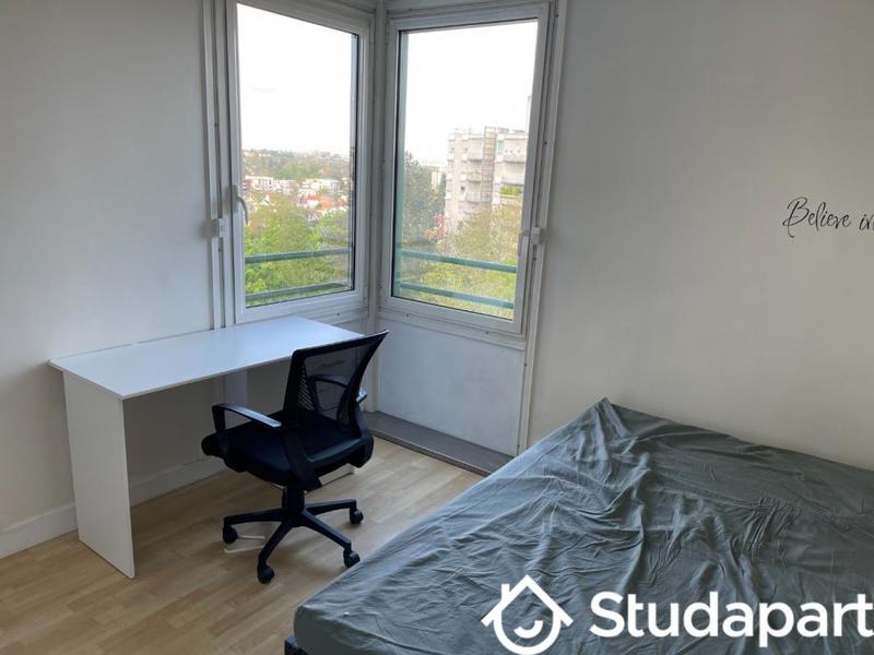 Chambre - 12 m² - 1 pièce