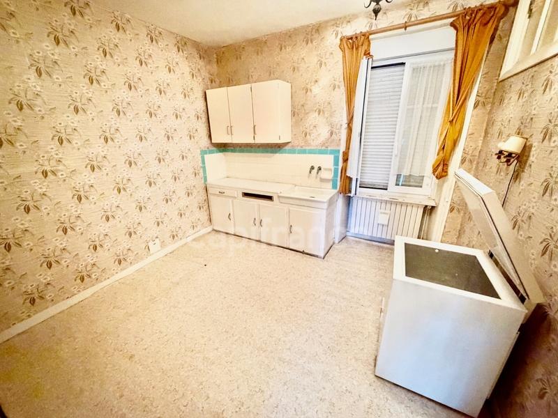 Immeuble - 84 m² - 6 pièces