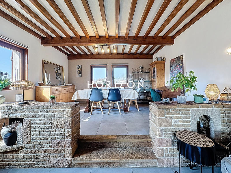 Maison ancienne - 195 m² - 8 pièces
