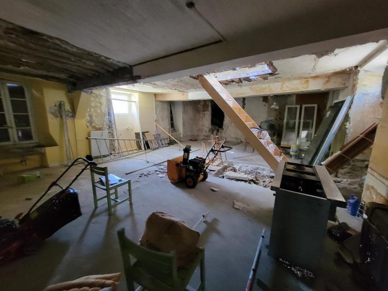 Maison - 600 m² - 12 pièces