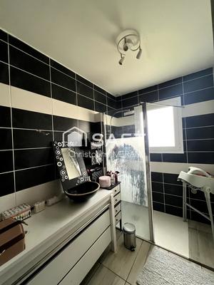 Maison - 75 m² - 4 pièces