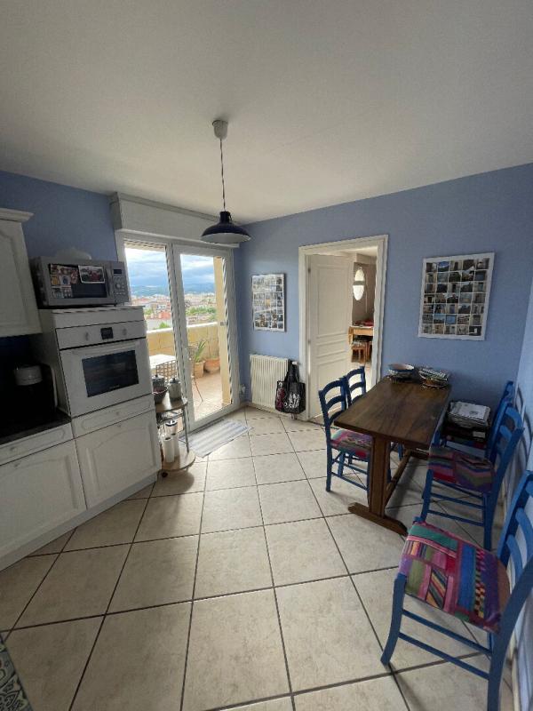 Appartement - 100 m² - 5 pièces