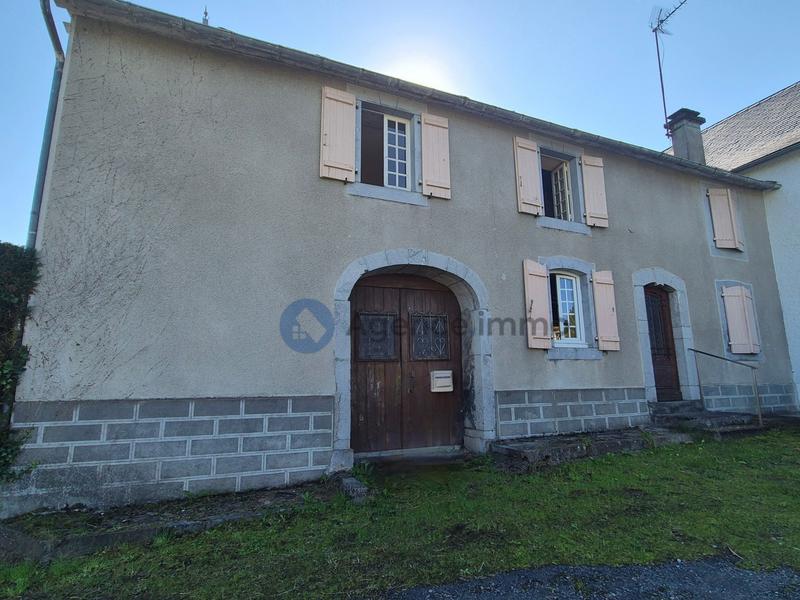 Maison ancienne - 99 m² - 4 pièces