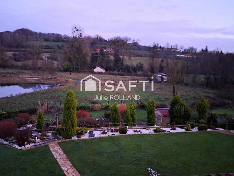 Maison - 250 m² - 8 pièces