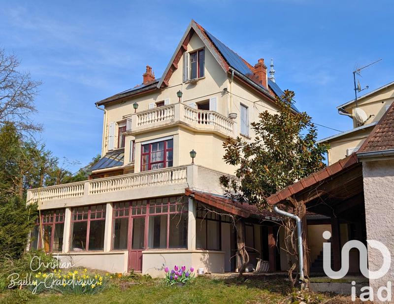 Maison - 236 m² - 11 pièces