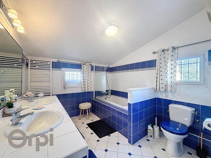 Maison - 189 m² - 6 pièces