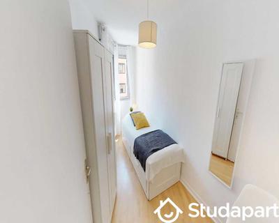 Chambre - 100 m² - 1 pièce