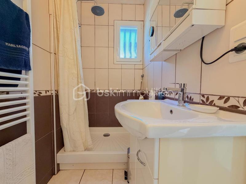 Maison - 80 m² - 3 pièces