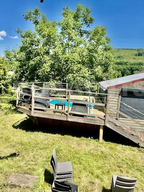 Maison - 225 m² - 8 pièces