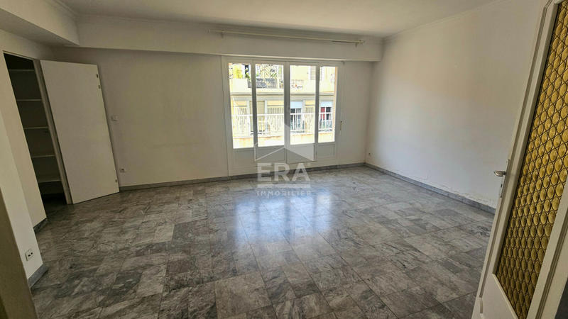 Appartement - 97 m² - 4 pièces