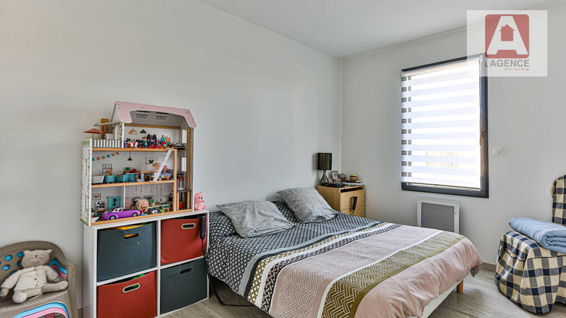 Maison - 93 m² - 4 pièces