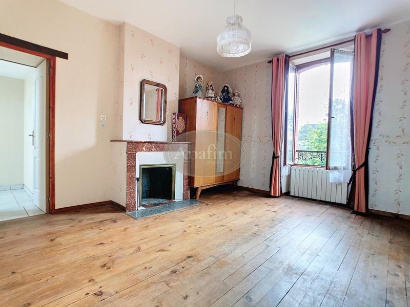 Maison - 161 m² - 8 pièces