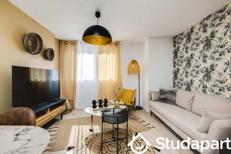 Chambre - 11 m² - 1 pièce