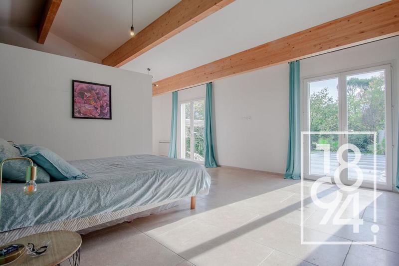 Maison - 213 m² - 5 pièces