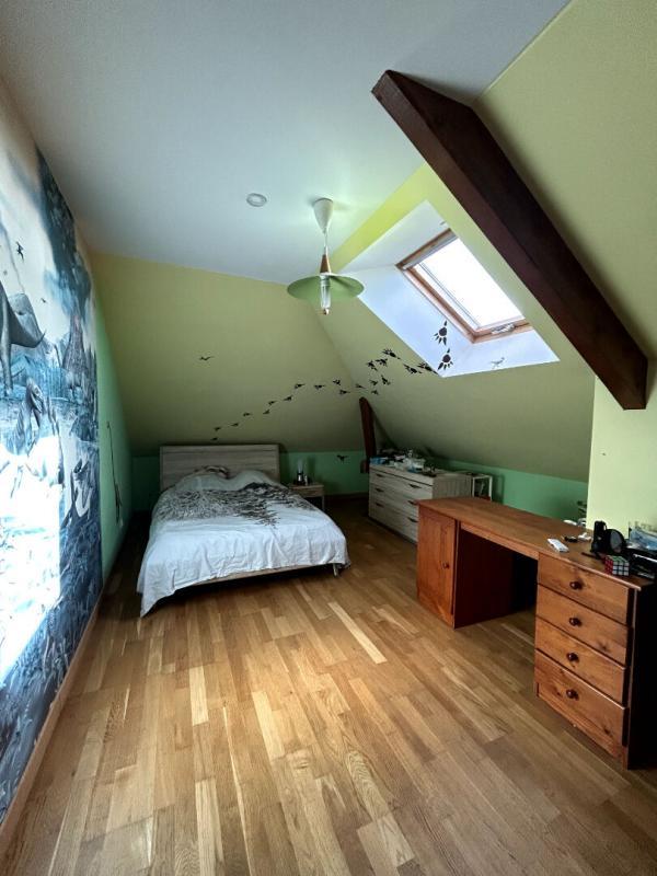 Maison - 274 m² - 12 pièces