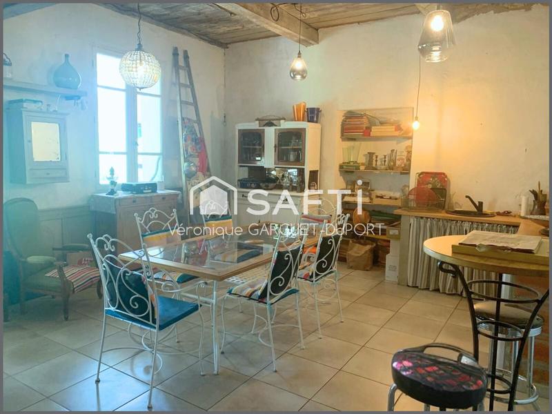 Maison - 202 m² - 5 pièces