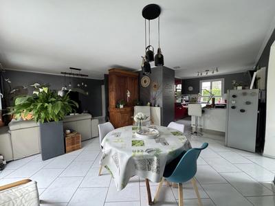Maison - 91 m² - 4 pièces