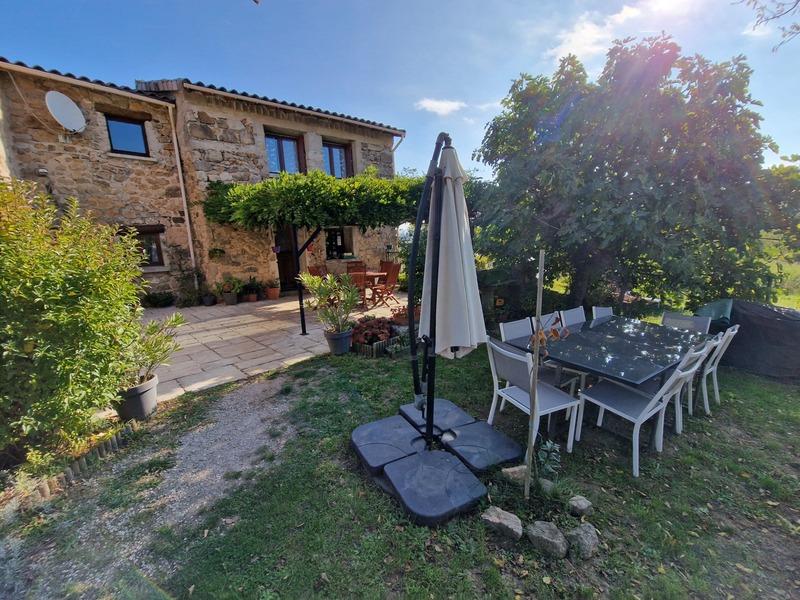 Propriété - 330 m² - 19 pièces