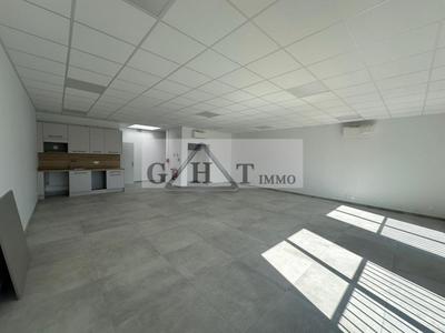 Entrepôt - 160 m²