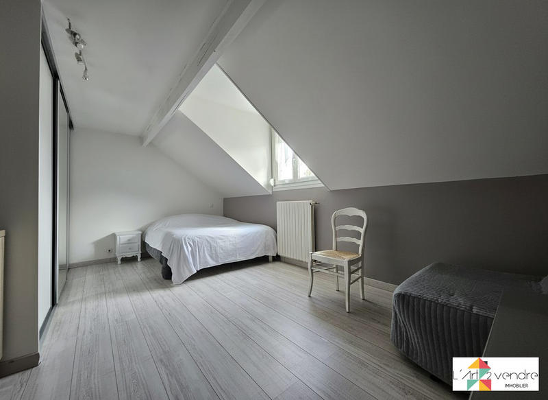 Maison - 92 m² - 4 pièces