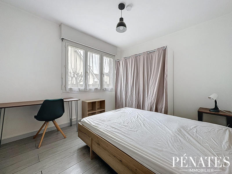 Maison - 203 m² - 10 pièces