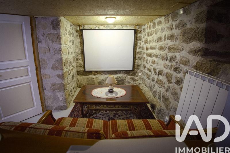 Maison - 195 m² - 8 pièces