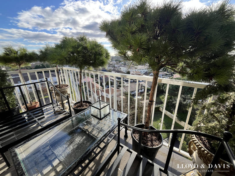 Appartement - 96 m² - 5 pièces