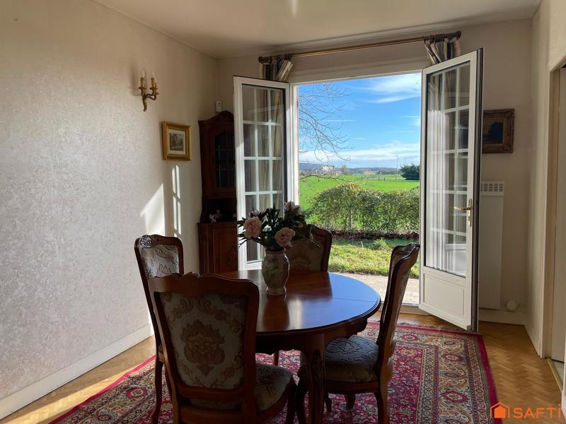 Maison - 220 m² - 8 pièces