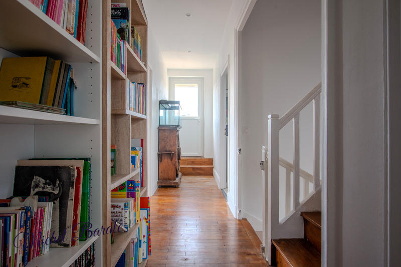 Maison - 200 m² - 7 pièces