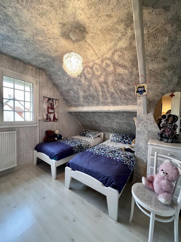 Maison traditionnelle - 175 m² - 8 pièces