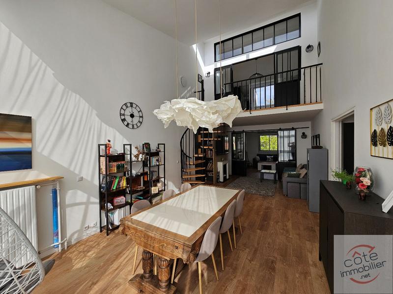 Appartement - 135 m² - 5 pièces