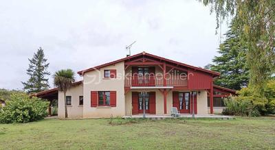 Villa - 160 m² - 7 pièces