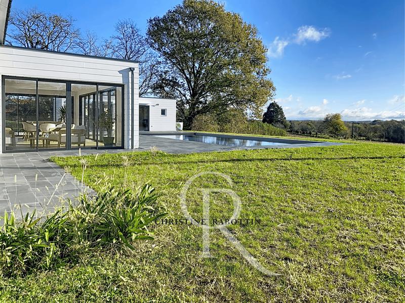 Maison - 277 m² - 5 pièces