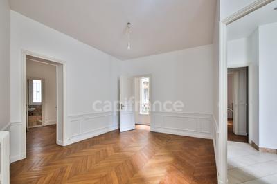 Appartement bourgeois - 118 m² - 5 pièces