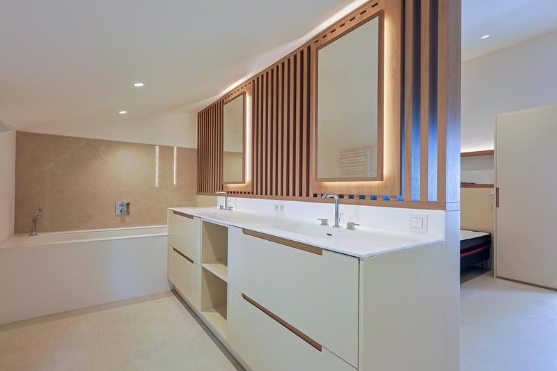 Maison - 359 m² - 10 pièces