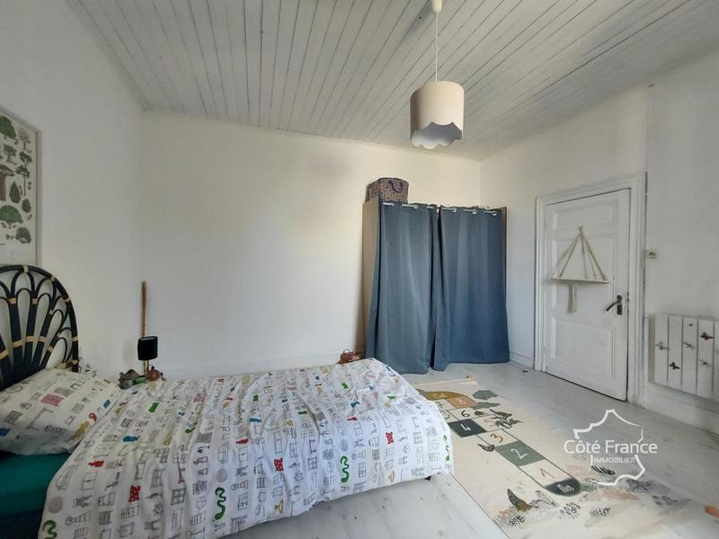 Maison en pierre - 220 m² - 8 pièces