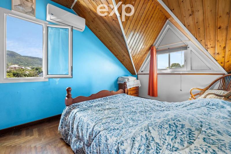 Villa - 197 m² - 6 pièces