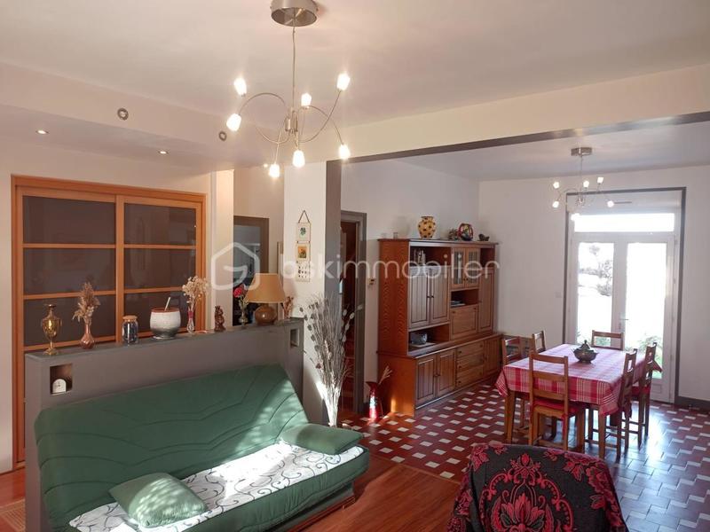 Maison - 166 m² - 6 pièces