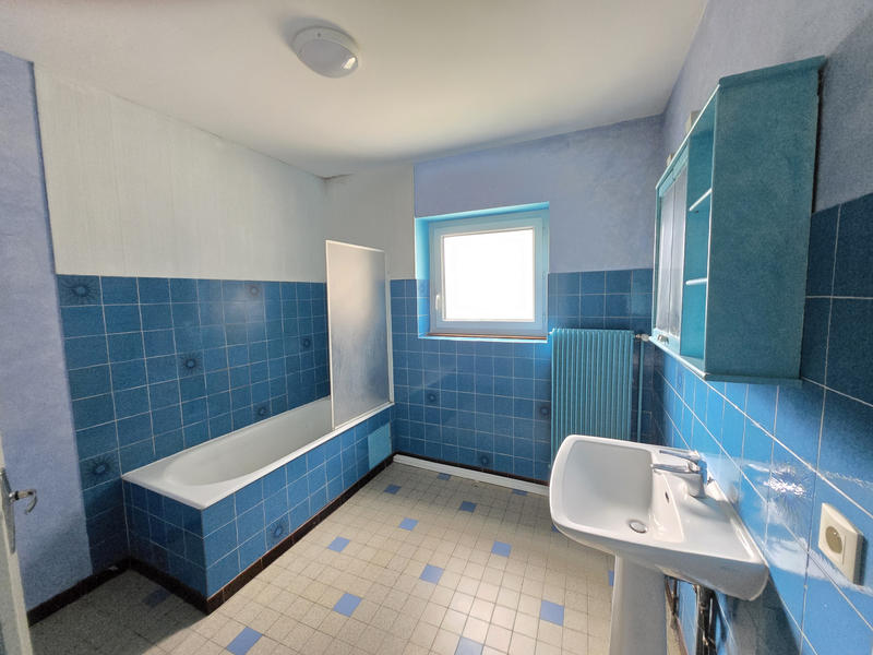 Maison - 217 m² - 8 pièces