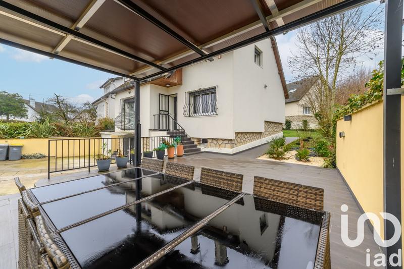 Maison - 172 m² - 8 pièces