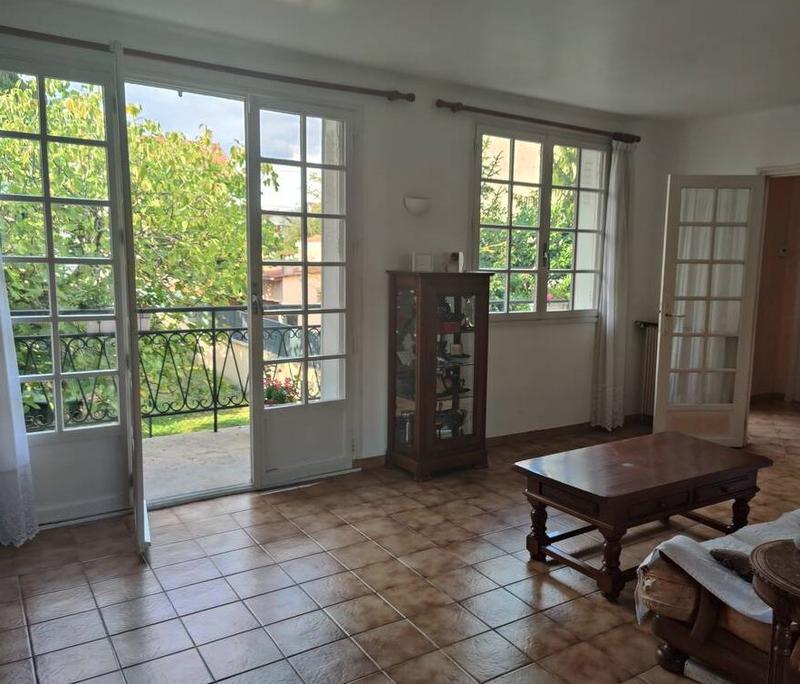 Maison traditionnelle - 100 m² - 6 pièces