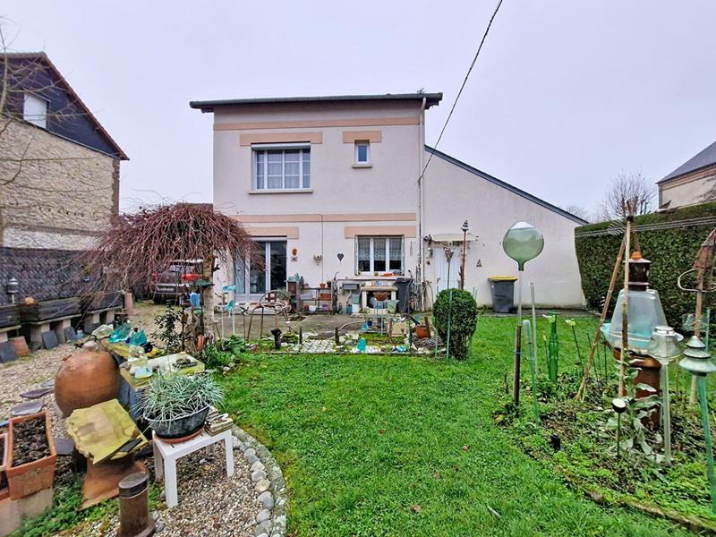 Maison - 94 m² - 5 pièces