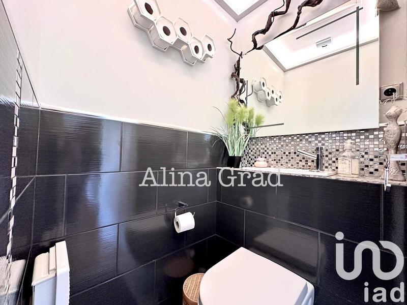 Maison - 122 m² - 7 pièces