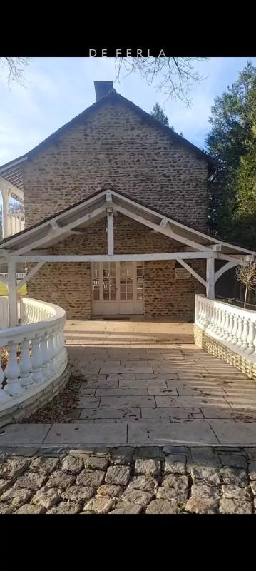 Immeuble - 1 500 m² - 15 pièces