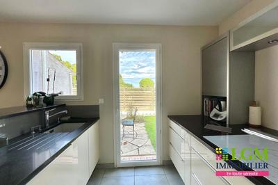 Maison - 171 m² - 6 pièces