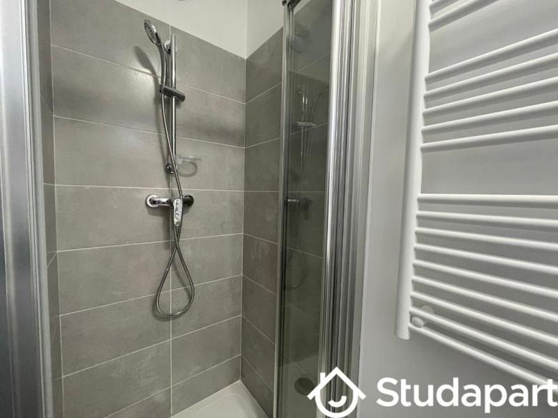 Chambre - 13 m² - 1 pièce