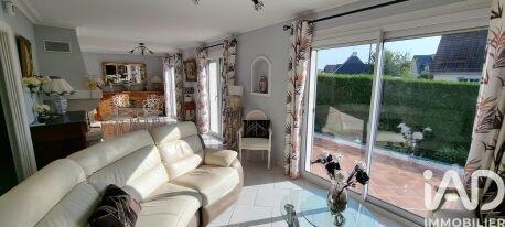 Maison - 95 m² - 5 pièces