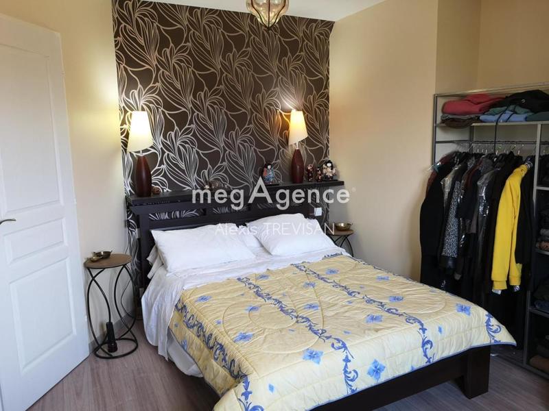 Maison - 143 m² - 8 pièces