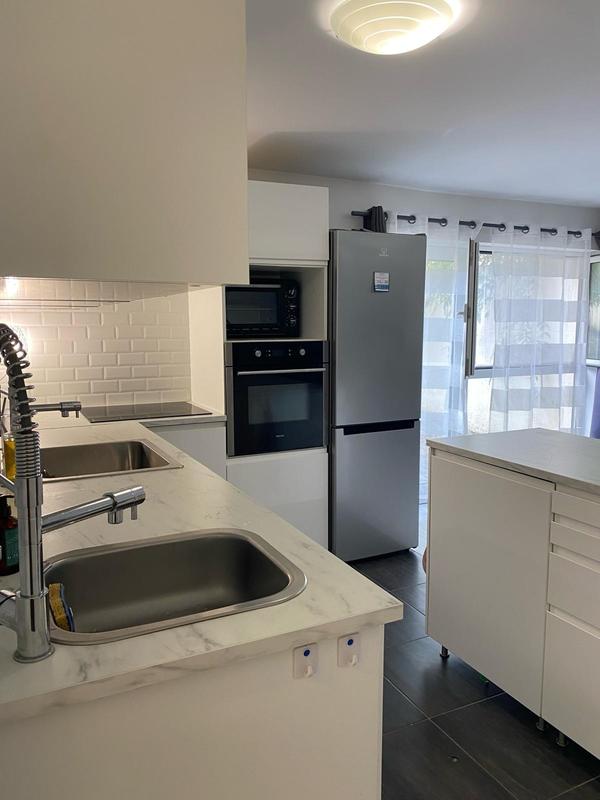 Maison - 196 m² - 9 pièces